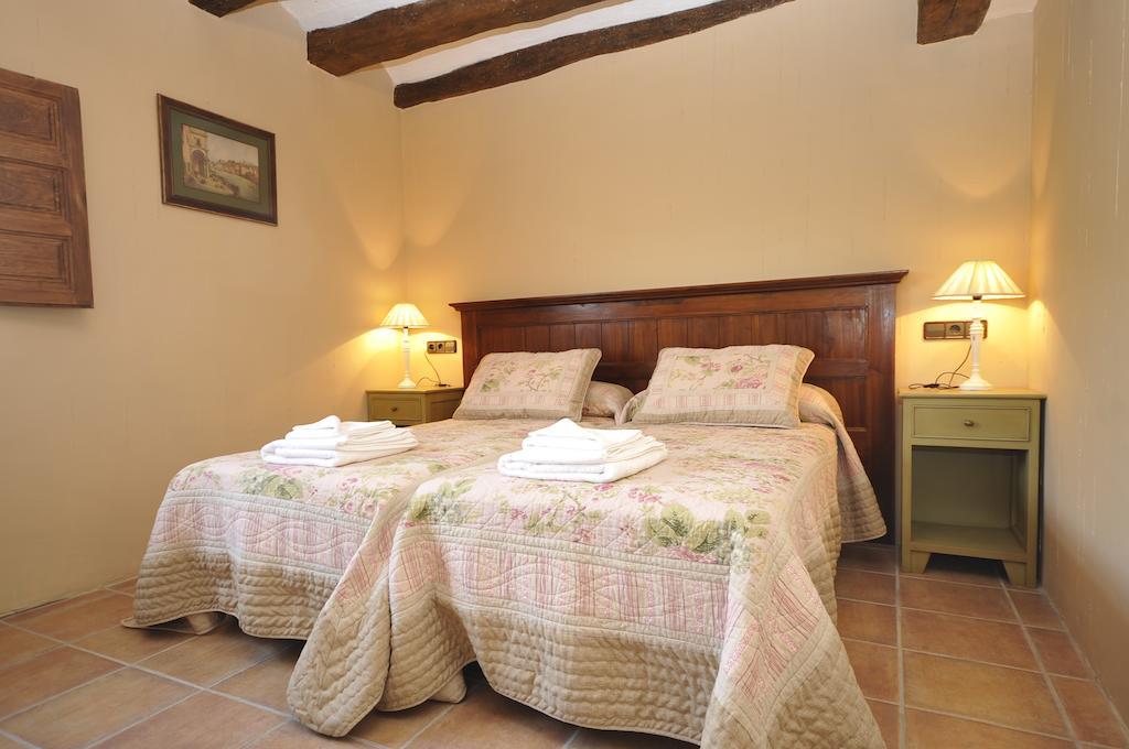 Els Canterers Miravet Room photo